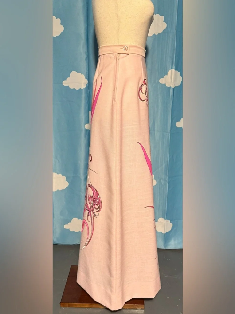 Vintage pink mid century maxi skirt- painted floral design- XS - Picture 6 of 7